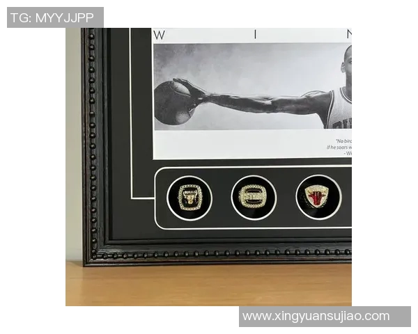 以传奇球星名字命名的经典足球设计与荣耀时刻解析 以传奇球星名字命名的经典足球设计与荣耀时刻解析