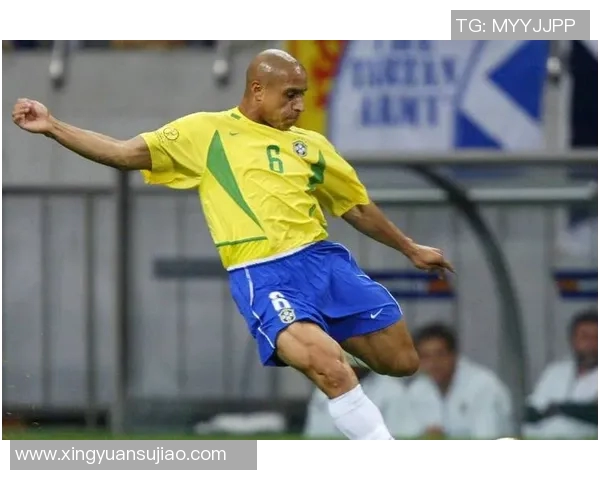 模仿世界足球巨星展现绿茵传奇激情与技巧的精彩瞬间 模仿世界足球巨星展现绿茵传奇激情与技巧的精彩瞬间